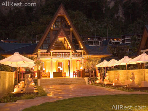 Centara Grand Beach Resort & Villas
